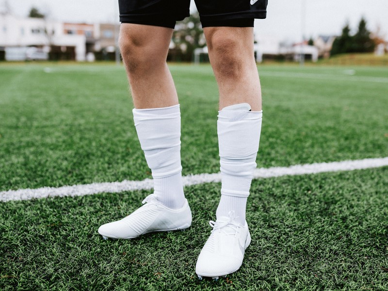 способы ношения футбольных носков