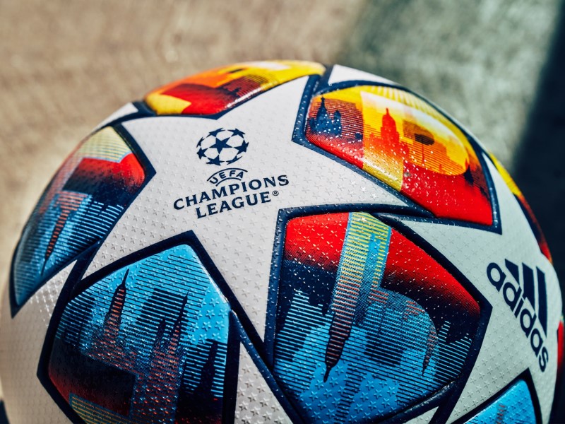 мяч для финального матча Лиги чемпионов 2022