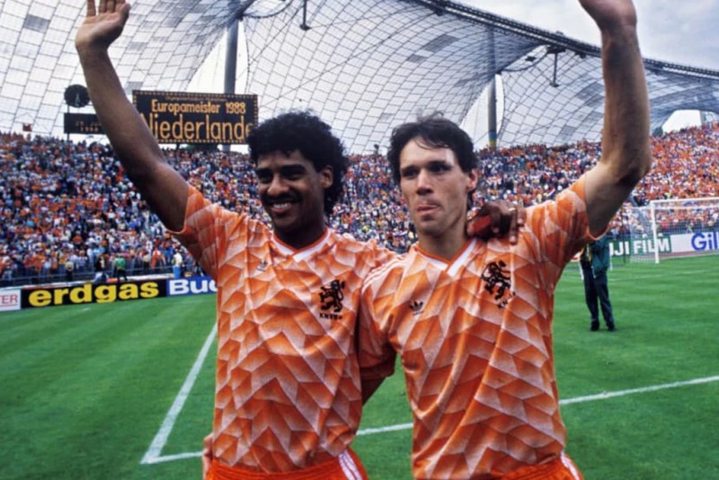 форма сборной Голландии (1988)